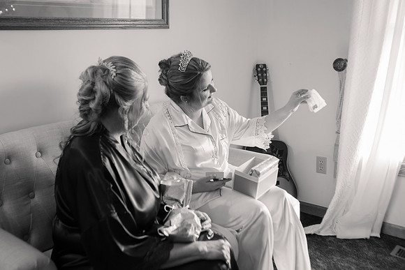 3 Getting Ready - Brittany Lynn Imagery LLC - STL St Louis MO Wedding Portrait Photographer -47