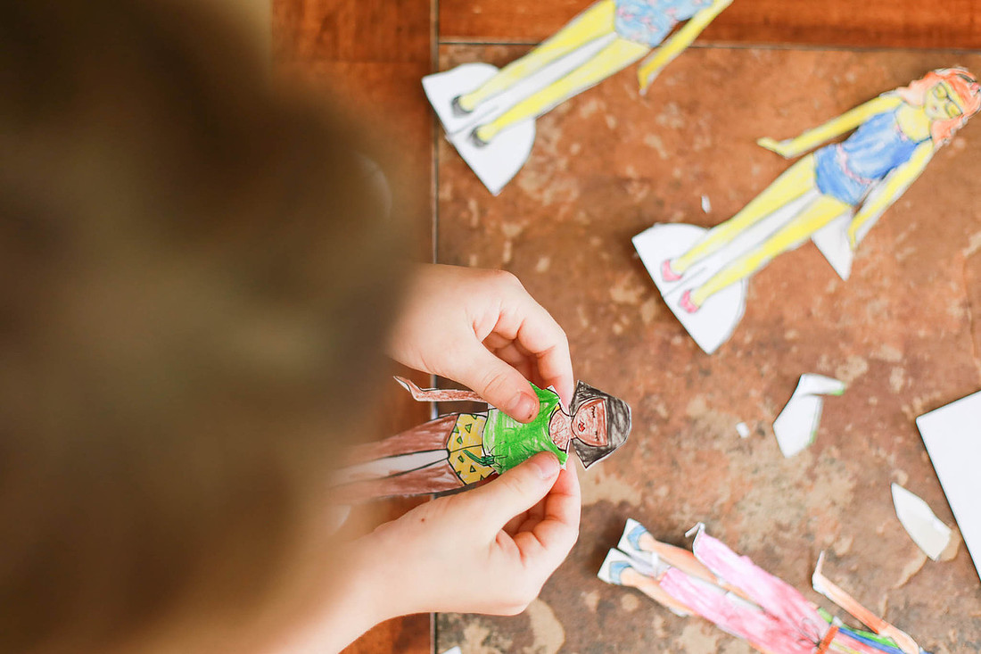 Photo Ideas for Back to School During Covid 19 - Homeschool - Distance Learning - Brittany Lynn Imagery St. Charles MO Family Engagement Couples Children Seniors Photography-11