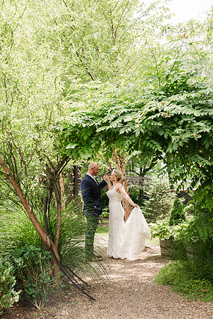 Marry Me Cottage Micro Wedding - Brittany Lynn Imagery - STL St Louis Wedding Portrait Photographer - STL Wedding Venue-12