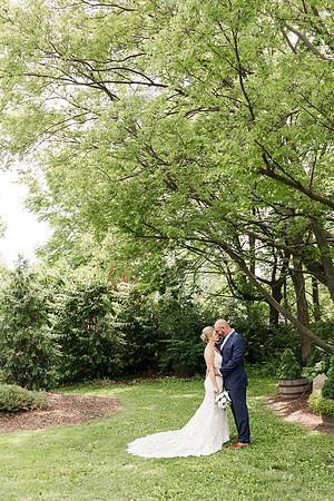 Marry Me Cottage Micro Wedding - Brittany Lynn Imagery - STL St Louis Wedding Portrait Photographer - STL Wedding Venue-5