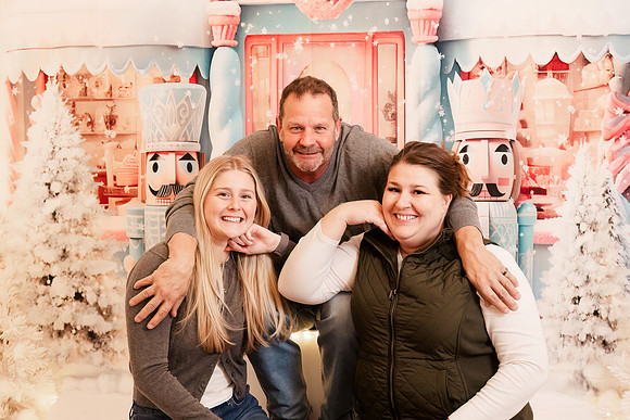 - Brittany Lynn Imagery LLC - Christie Lewis Homes - STL St Louis MO Portrait Photographer - Christmas 2024-121