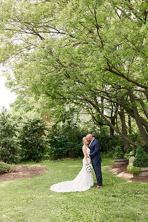 Marry Me Cottage Micro Wedding - Brittany Lynn Imagery - STL St Louis Wedding Portrait Photographer - STL Wedding Venue-6