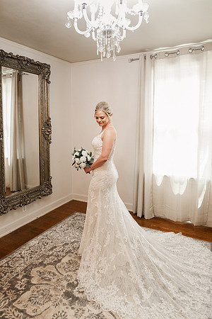 Marry Me Cottage Micro Wedding - Brittany Lynn Imagery - STL St Louis Wedding Portrait Photographer - STL Wedding Venue-2